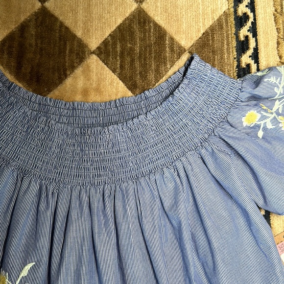 CREMIEUX cotton off shoulder top - Picture 4 of 7